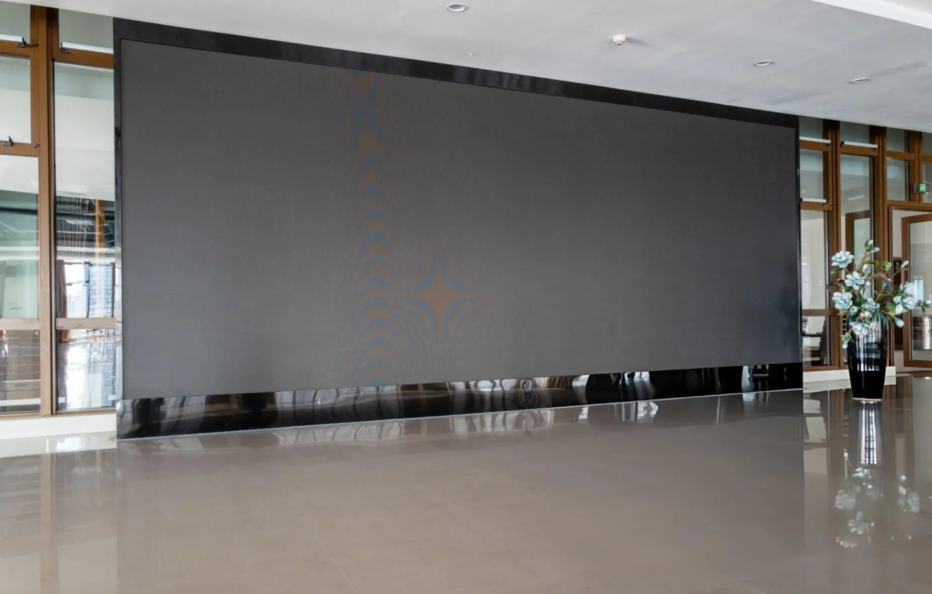 Why Fire Curtains Are Critical for Fire Safety in Commercial Buildings: Facts, Risks & Solutions